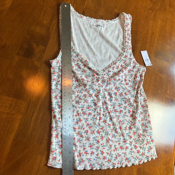 NWT Old Navy Floral Tank Top with lettuce trip and lace detail size M - Picture 11 of 13